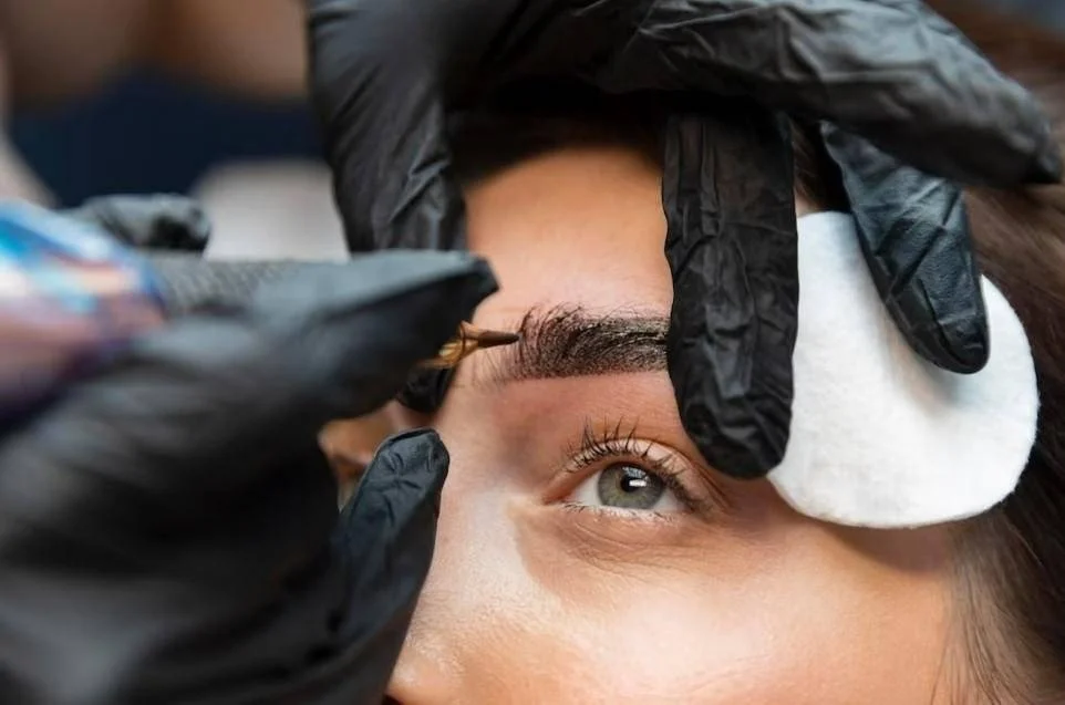 How Long Does Brow Tinting Last? Tips from a Brow Expert